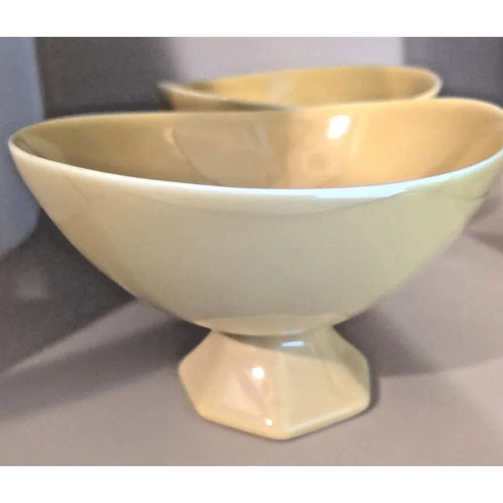 DIANE VON FURSTENBERG DVF Pebblestone Tamarind Yellow Footed Soup/Cereal Bowls